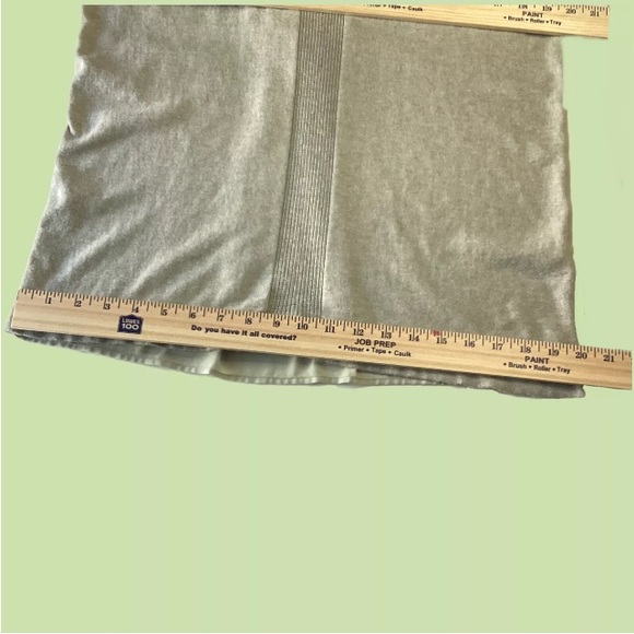 LOFT by Ann Taylor Women’s M knit pullover Celery green v-neck - Picture 8 of 10